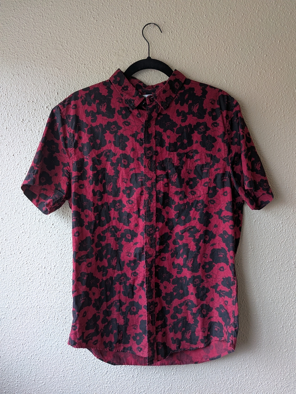 The Rail Men's Short-Sleeve Button-Down Shirt in Burgundy and Black Floral